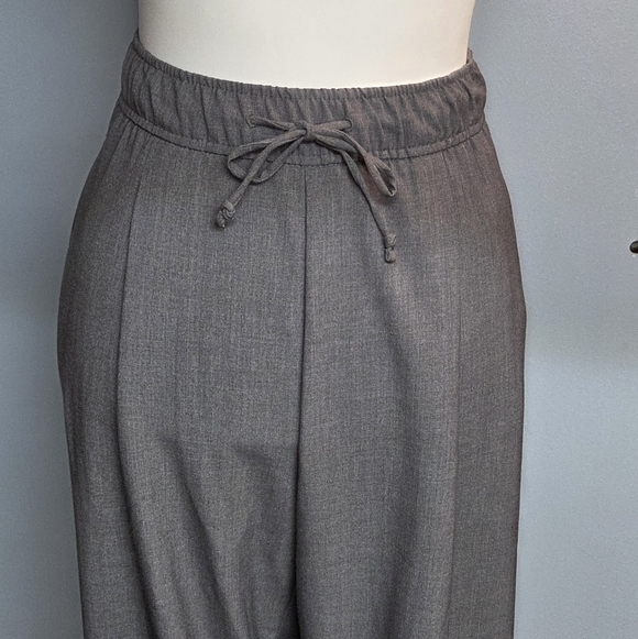 Old Navy High-Waisted Gray Billie Straight Women's Ankle Pants - Picture 3 of 7